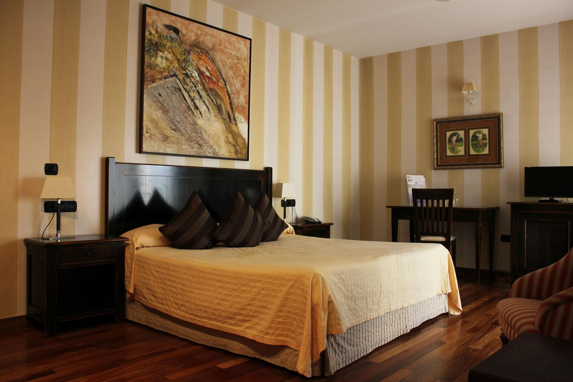 Hotel Vinicola Real-200 Monges Альбельда-де-Ирегуа Экстерьер фото